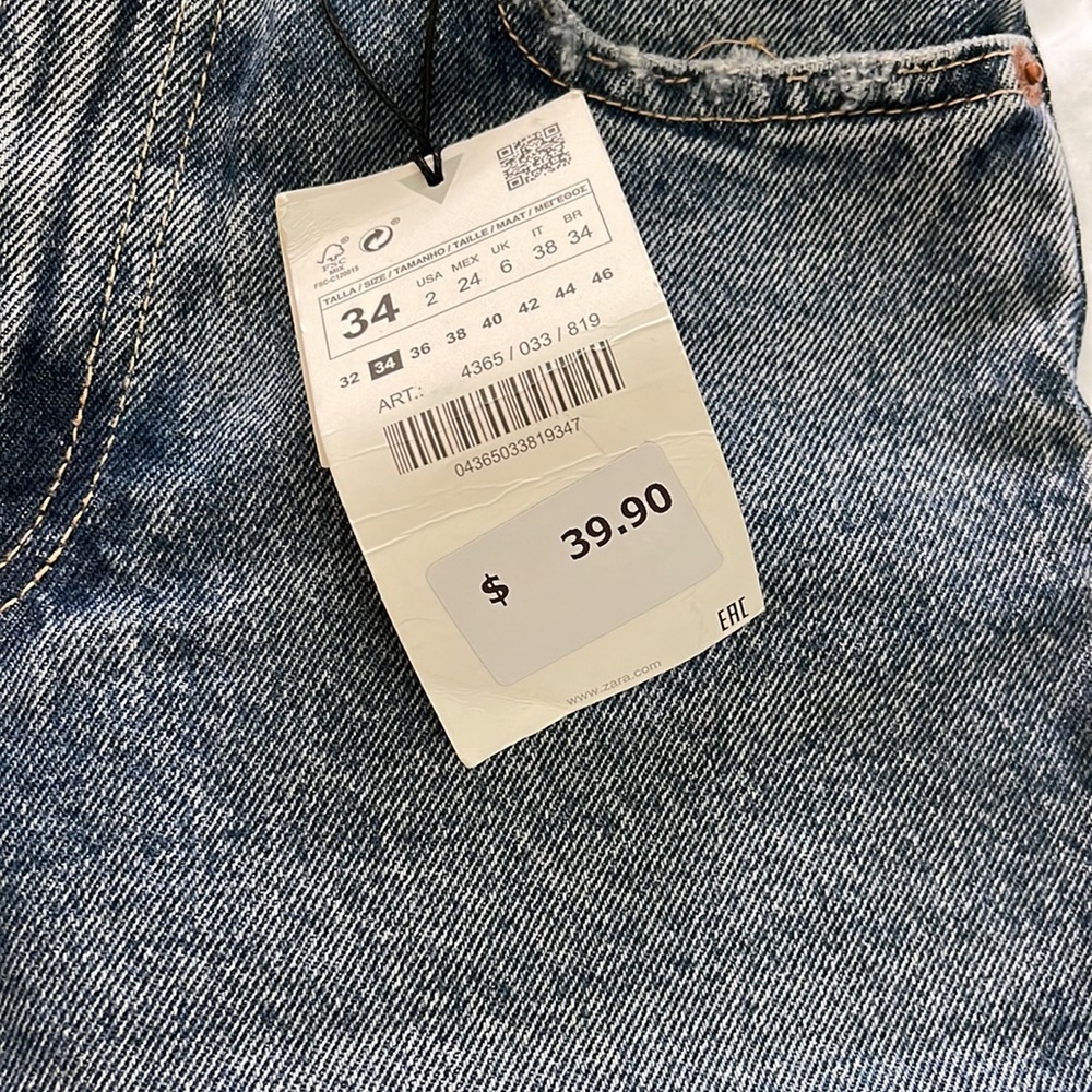 Zara High Rise Ripped Mom Jeans - Picture 4 of 5